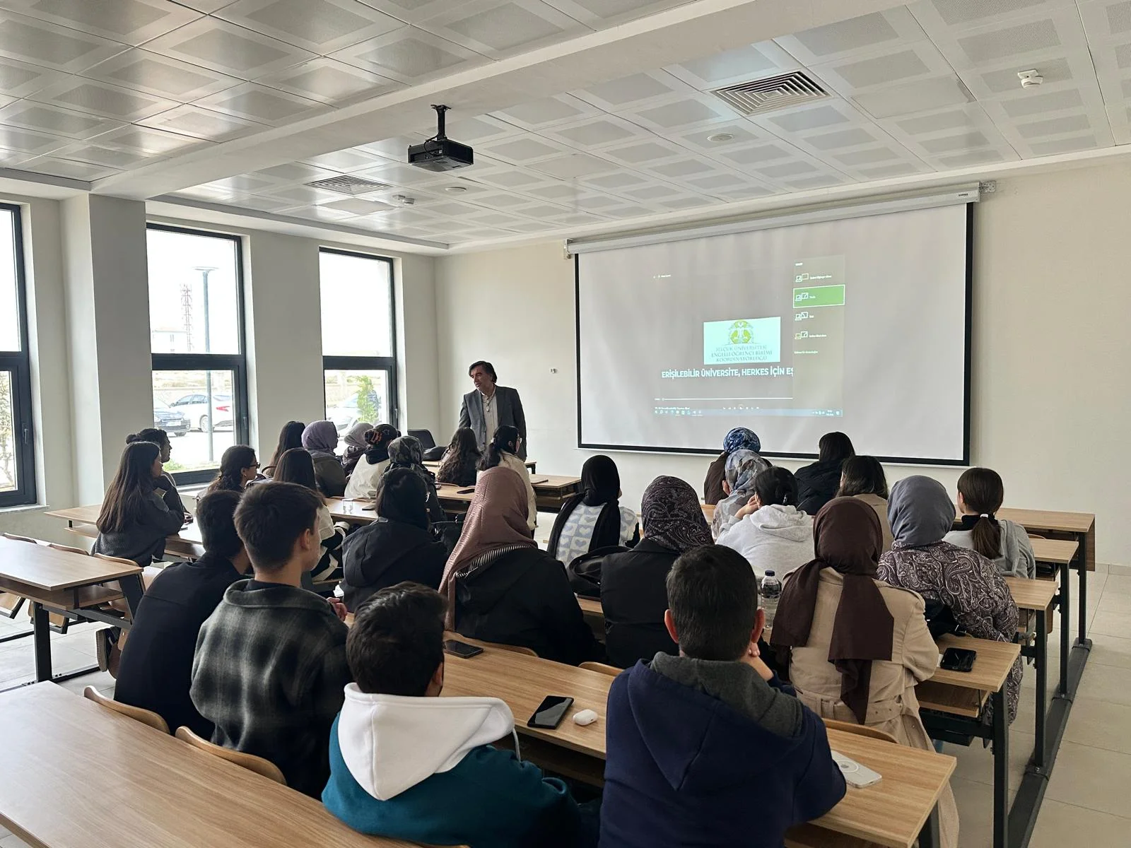 Kulu Sağlık Bilimleri Fakültesinde Engelsiz Yaşam ve Farkındalık Toplantısı